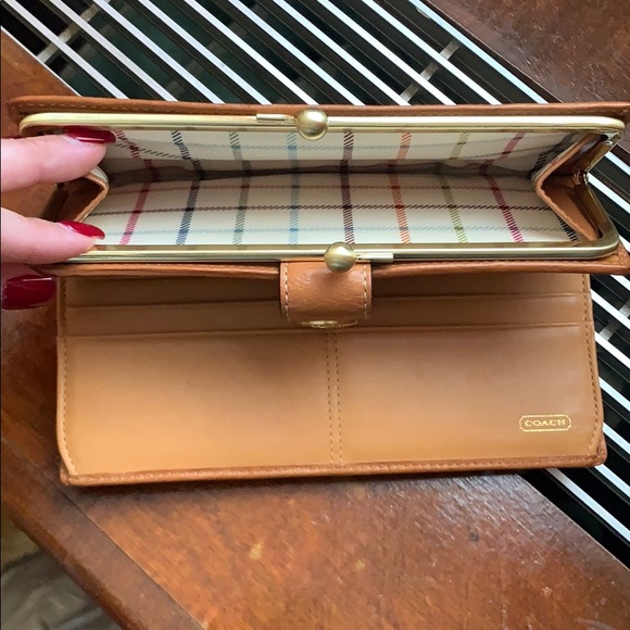 COACH wallet - Picture 5 of 6